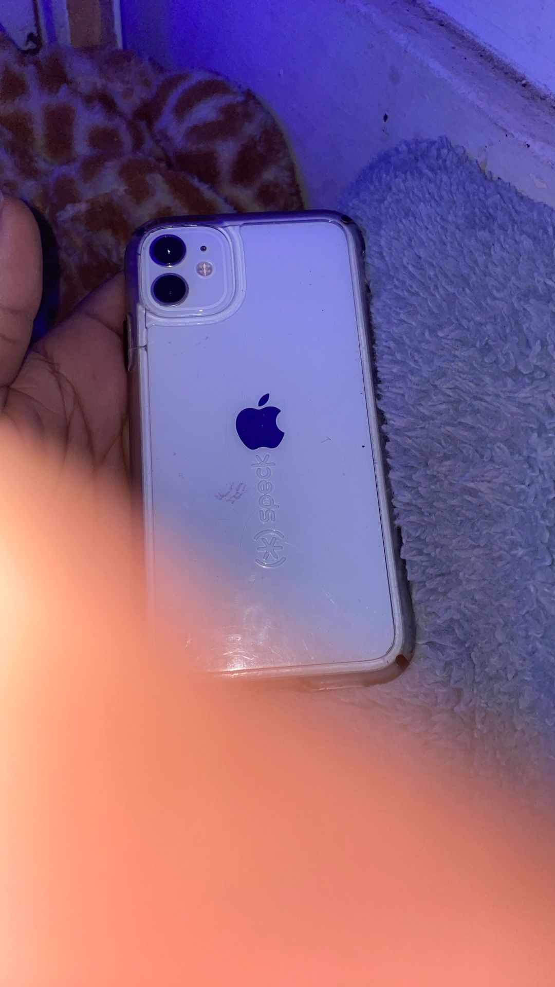 iphone 11 with case
