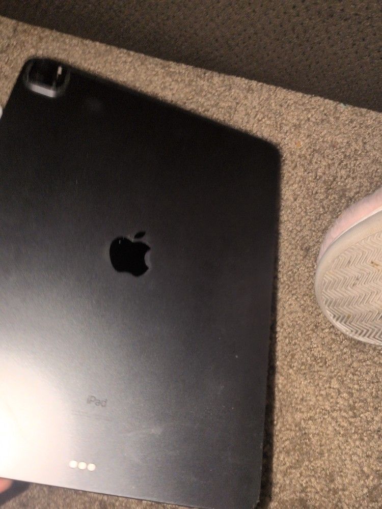 iPad Pro 12.9 Inches 4th Generation
