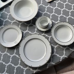 Mikasa fine china-& crystal glasses both City Lights pattern