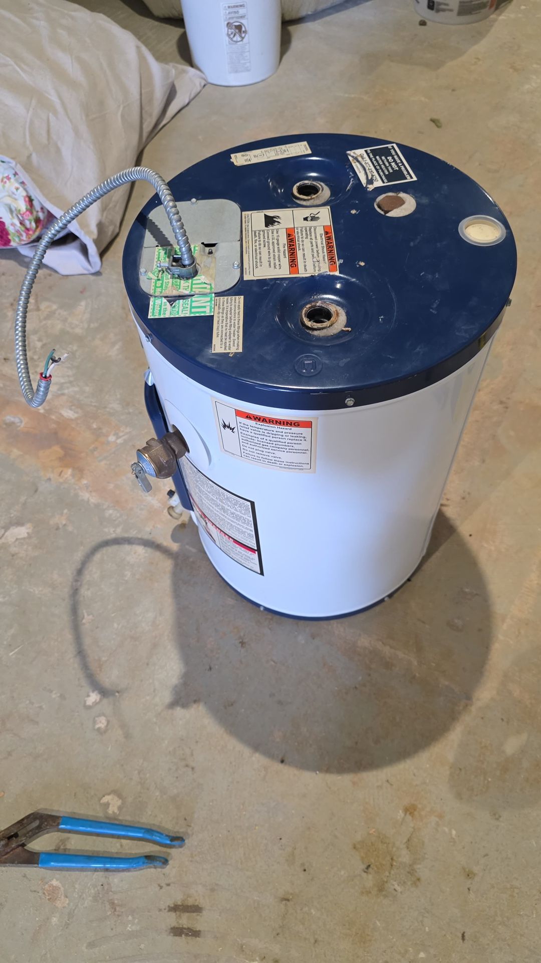Hot Water Tank