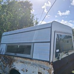 De Alumninio  Capota 