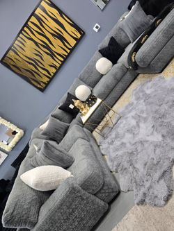✨️XL Sectional Sofas✨️ Furniture Queen Bedrooms, Dining Avail