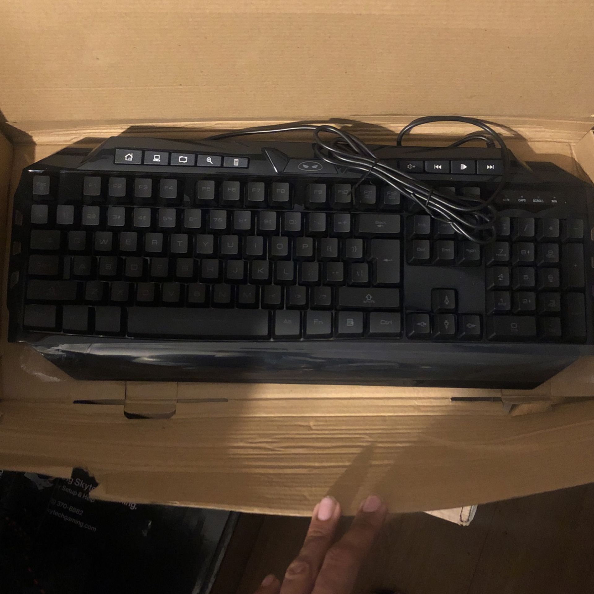 (Brand New) Gaming Keyboard 