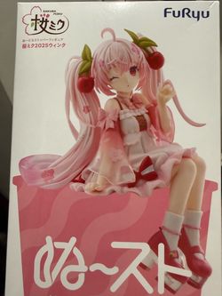 FuRyu Sakura Miku 2025 Wink Noodle Stopper Figure