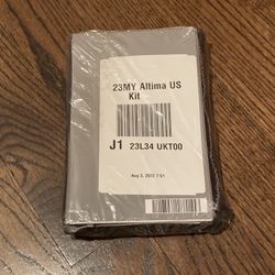 *BRAND NEW SEALED OEM Nissan Altima Owners Manual  FOR SALE*