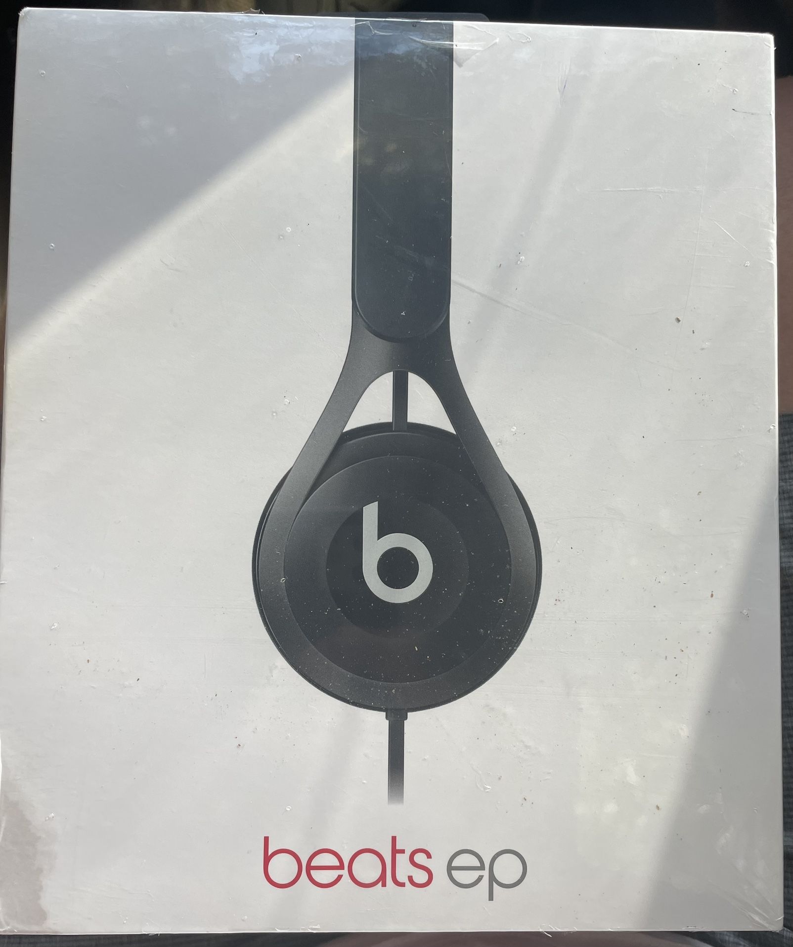 Beats EP Headphones by Dr. Dre