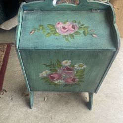  Vintage Sewing Box 