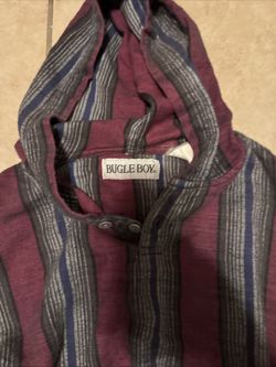 Bugle boy pull over fleece
