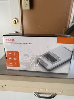 Portable cassette player and Recorder