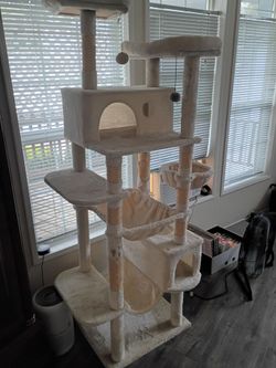 Large cat tower