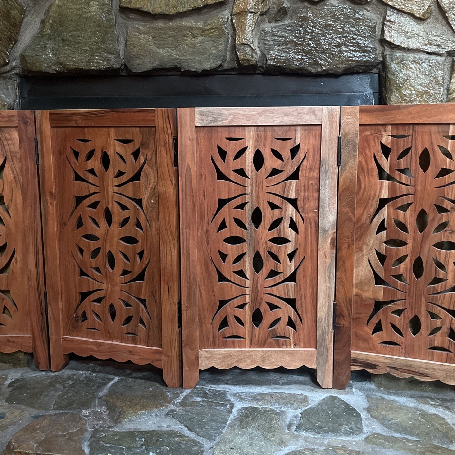 Small / Mini Wooden Moroccan Room Divider . Practically New