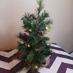 Small Pre Lit Christmas Tree