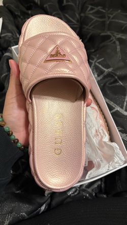 GUESS gwLONGO Pink Quilted Slides Size 9 – Original Box