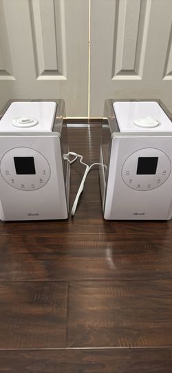 2 Levoit Humidifiers (LV600s)