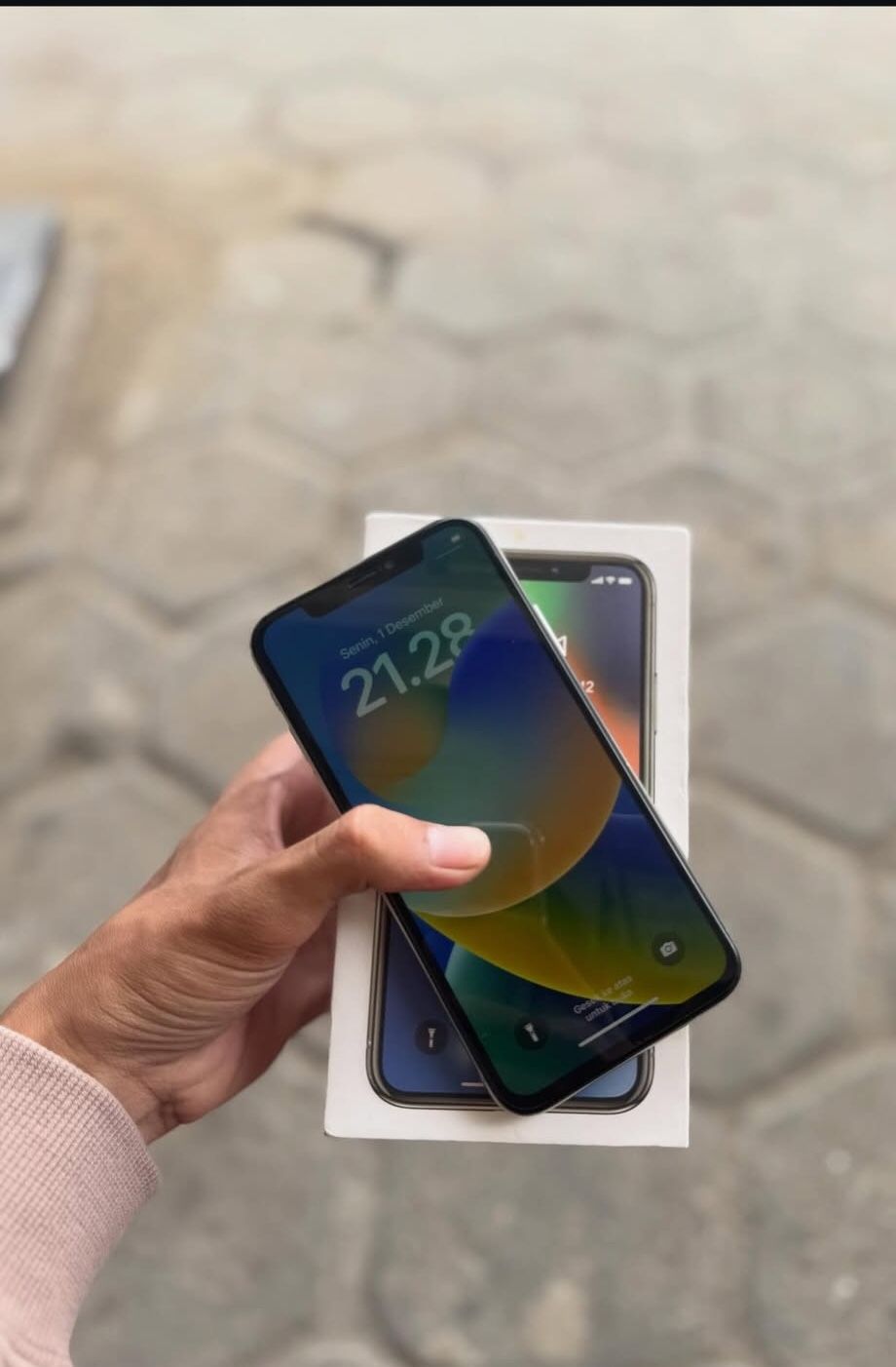 iPhone X Unlocked With Warranty ๐