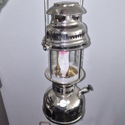 Wenzel 1886 Keroseqn Lantern - Chrome