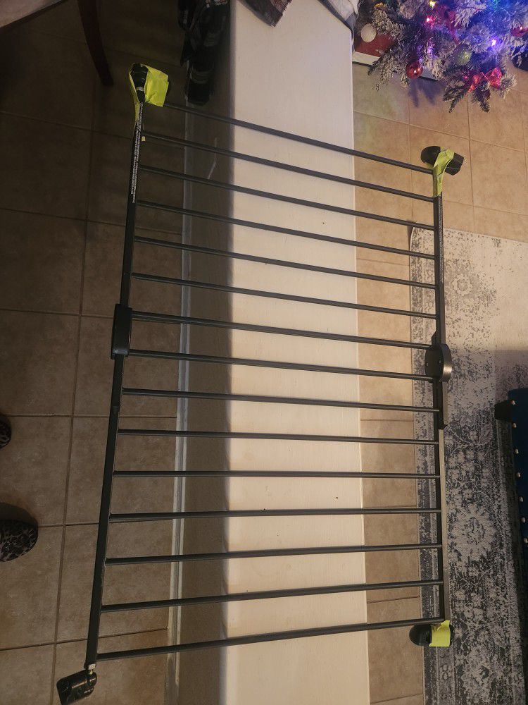 Munchkin Extending XL Tall and Wide Baby Gate

