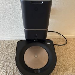 Roomba S Series Self-Emptying Robot Vacuum 
