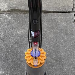 Dyson Dc40 Vacuum 