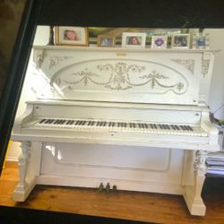 Piano antique