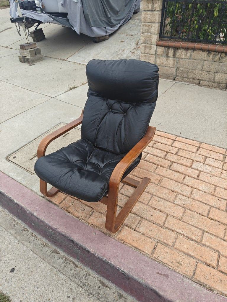 Free Chair