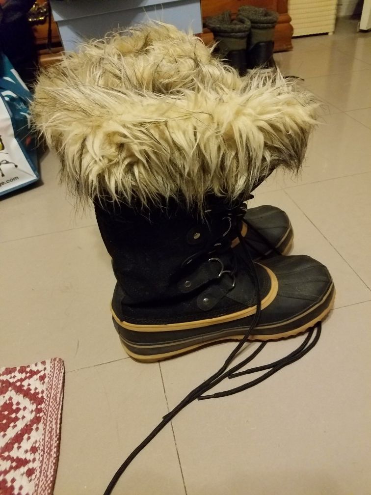 Khombu waterproof snow boots