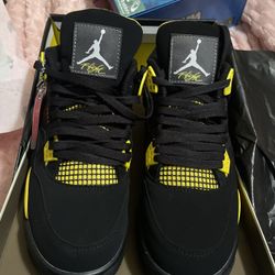 Jordan 4 Size 10.5