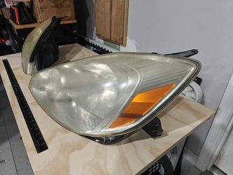 Toyota Sienna Head Lights