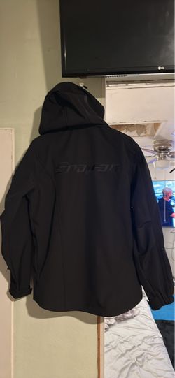 Snap-on Hooded Softshell Jacket