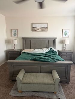Gray King Bedroom Set with Nightstands