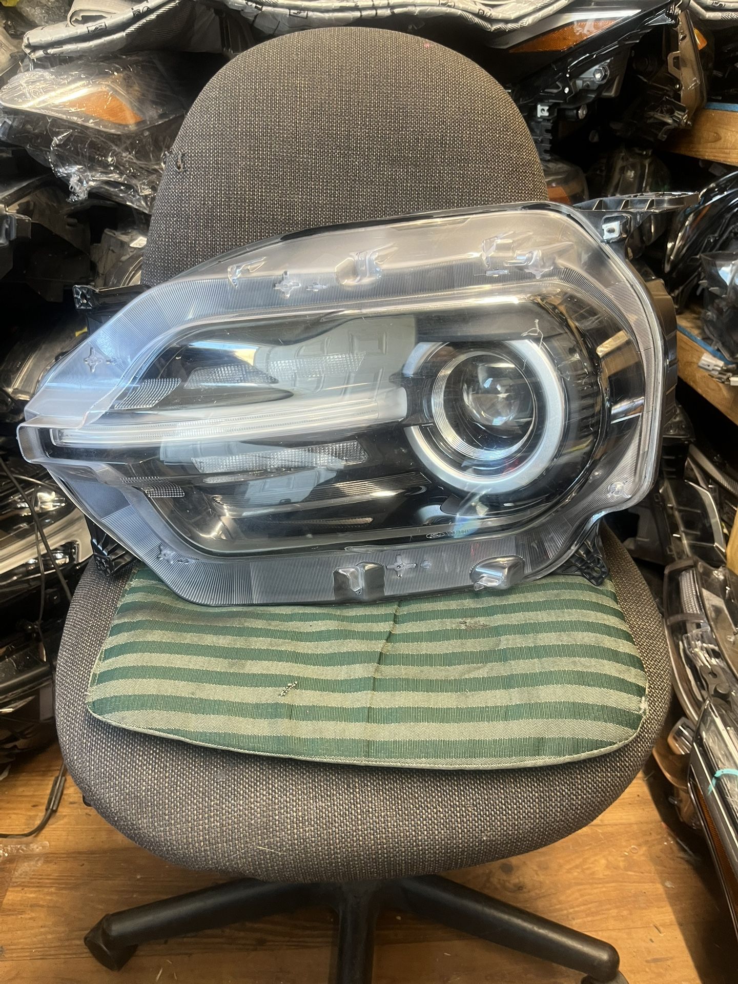 2021-23 FORD BRONCO LEFT HEADLIGHT