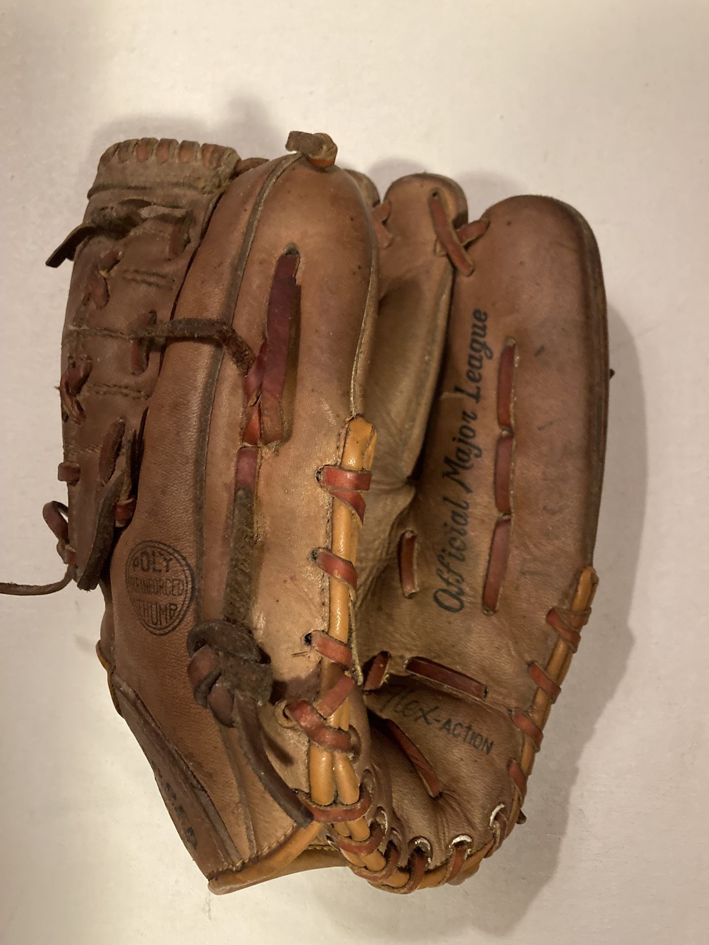 VINTAGE Baltimore Orioles Baseball Mitt