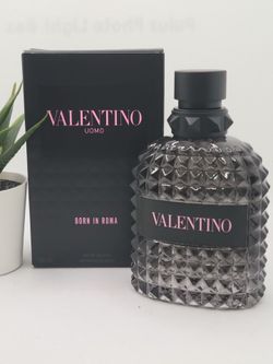 Valentino
 
Uomo Born in Roma Eau de Toilette

3.4 fl ⭐️