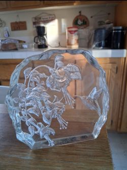 Vintage Bradford Exchange ‘Dawn’s Radiance’ Paperweight Hummingbird w/ Flowers