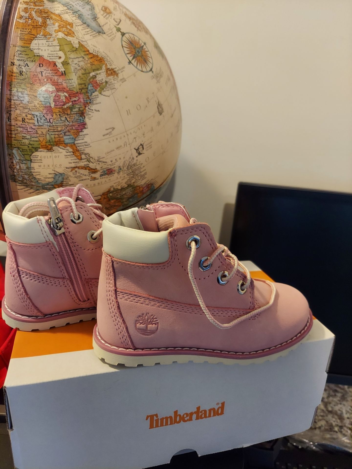 Timberland, pink Nubuck bootswith side zip, size 9
