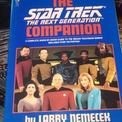 2 Star Trek Magazines 