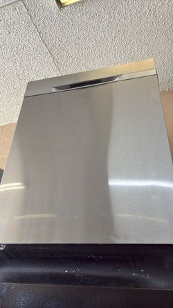 Nice like new Samsung stailenss steel dishwasher