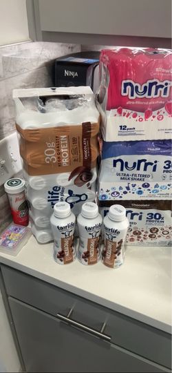 Protein snack bundle (fair life, built puff, supplements and more