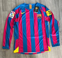 Barcelona Ronaldinho Retro long sleeve jersey
