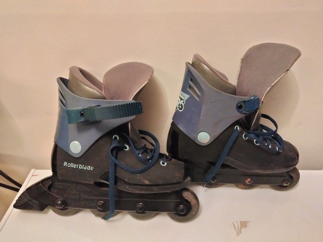 Women's Lightning TRS Rollerblades Sz 6.5