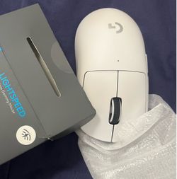 Used Logitech PRO X SUPERLIGHT 2 LIGHTSPEED Wireless Gaming Mouse