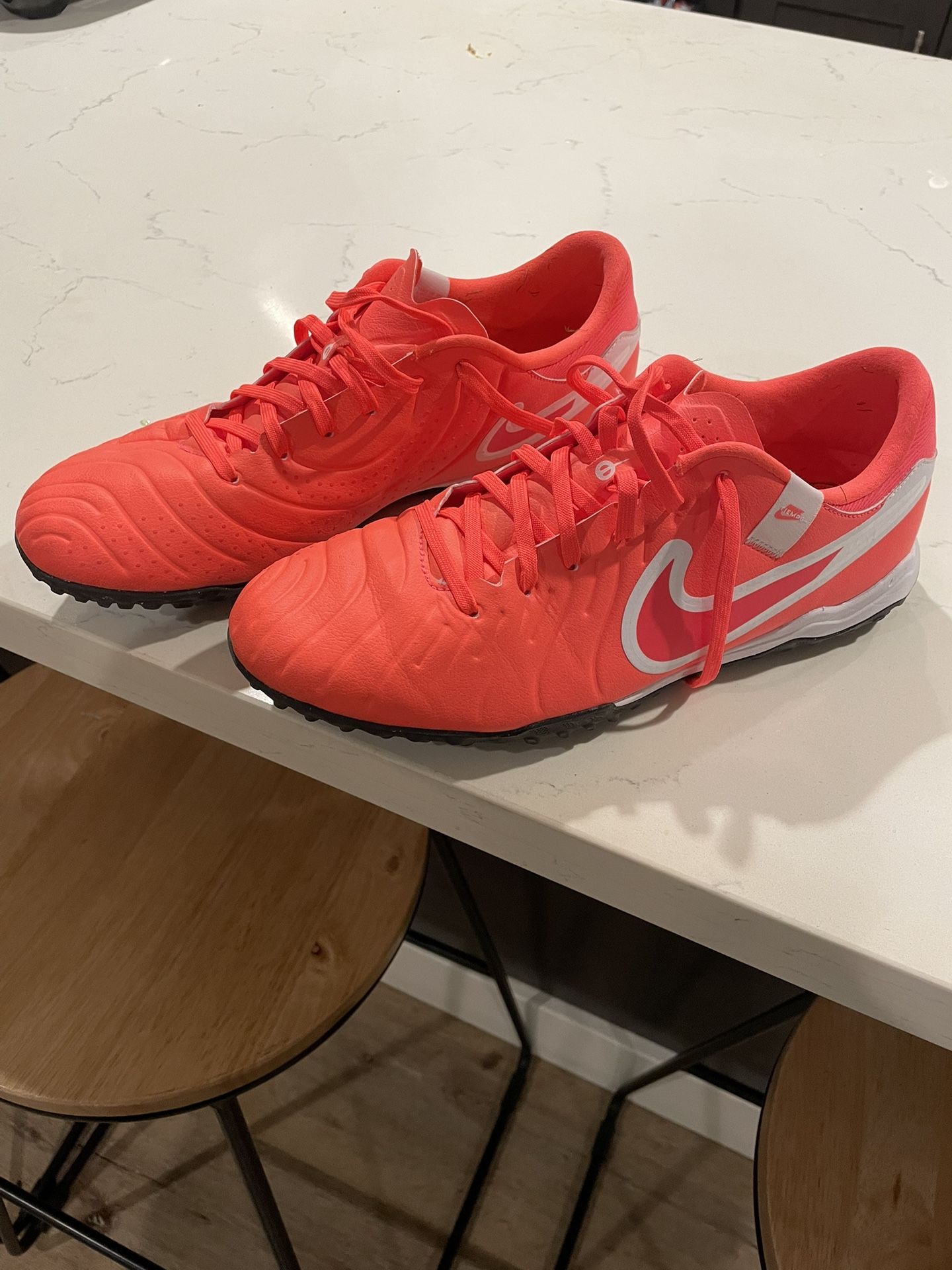 Nike Tiempo Legend Turf Size 9.5