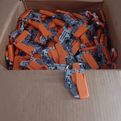 BLUM ORANGE CLIPS 