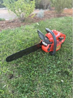 Husqvarna 435 X-Torq Gas Chainsaw
