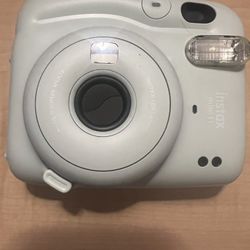 Fujifilm Instax Mini 11 Camera (Missing Battery Cover) (Camera Only)