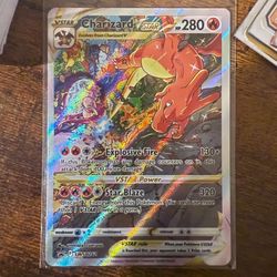 Charizard V Star Pokémon Card 