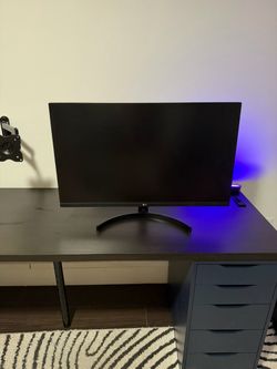 LG QHD 32 Inch Monitor
