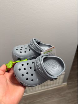 crocs