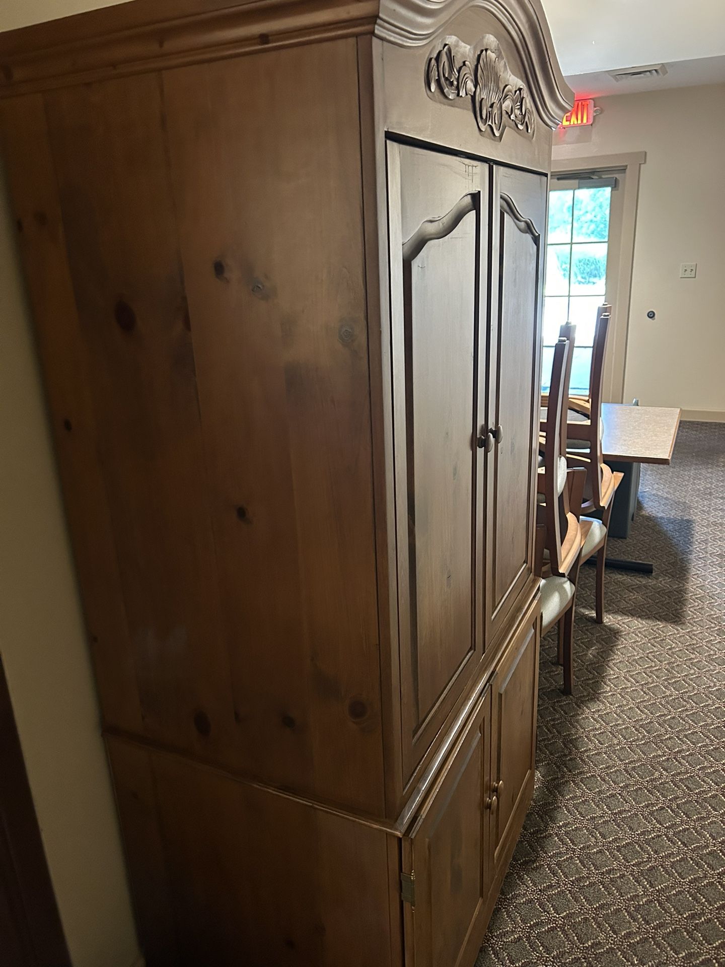 Armoire