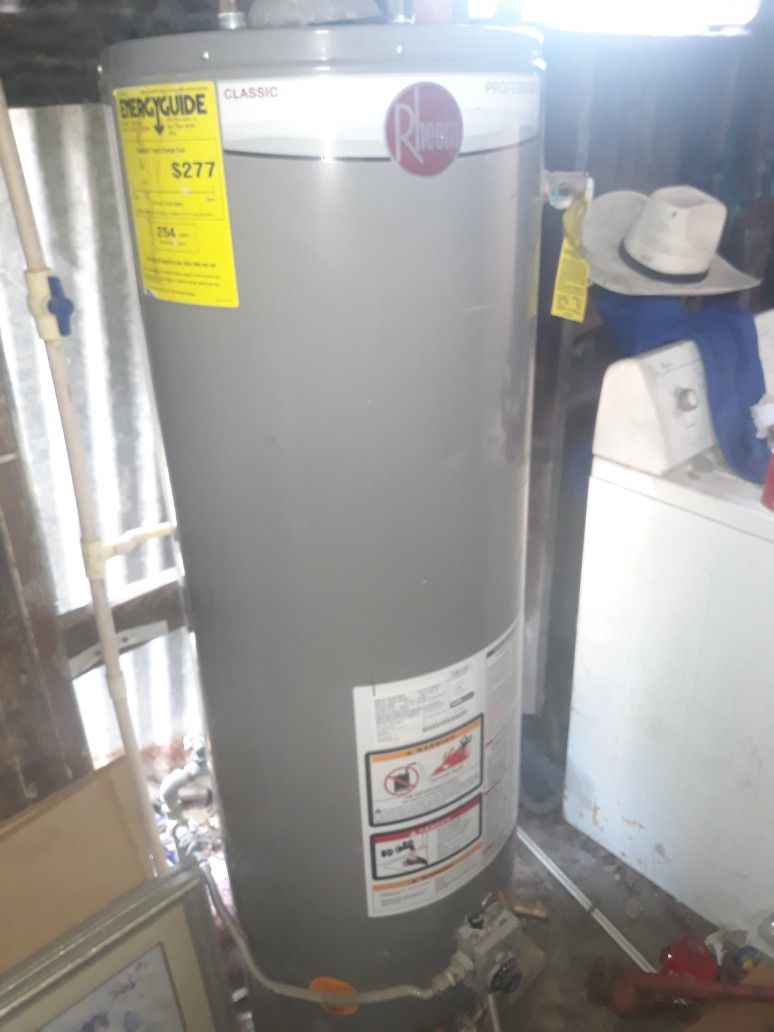 Rheem gas Water Heater 40 Gallon Good Condition Asking 340 